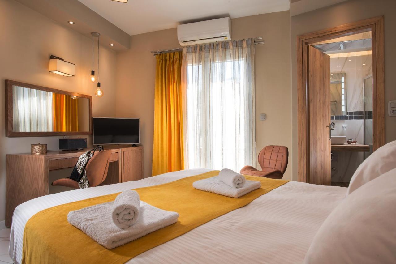 Angelica'S Deluxe Rooms In Adamas المظهر الخارجي الصورة