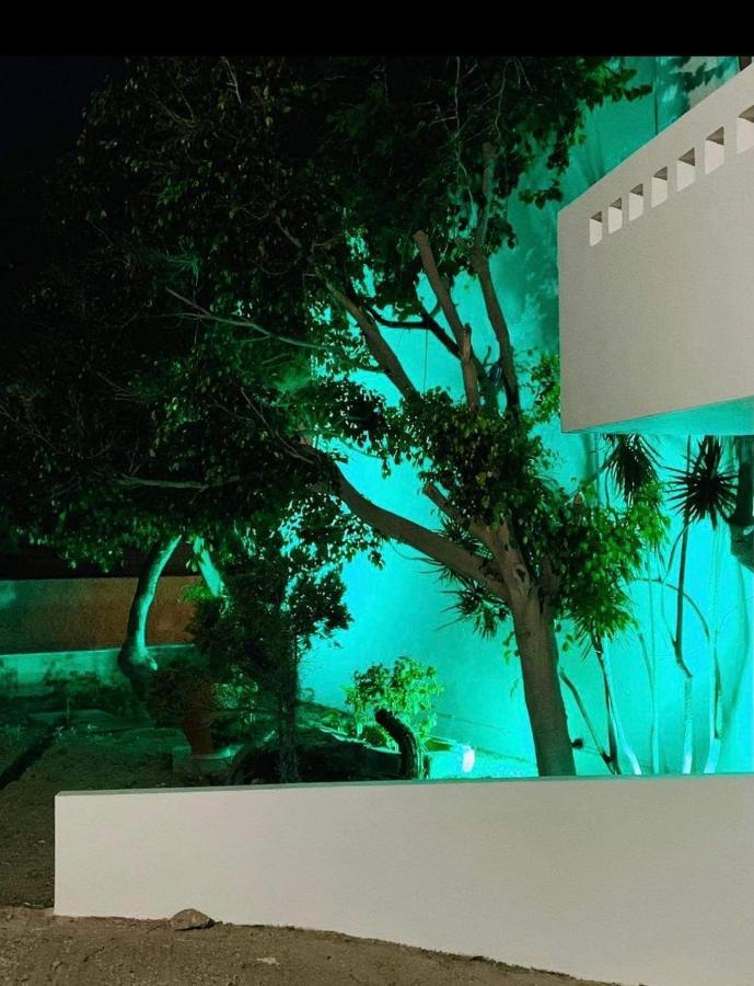 Angelica'S Deluxe Rooms In Adamas المظهر الخارجي الصورة