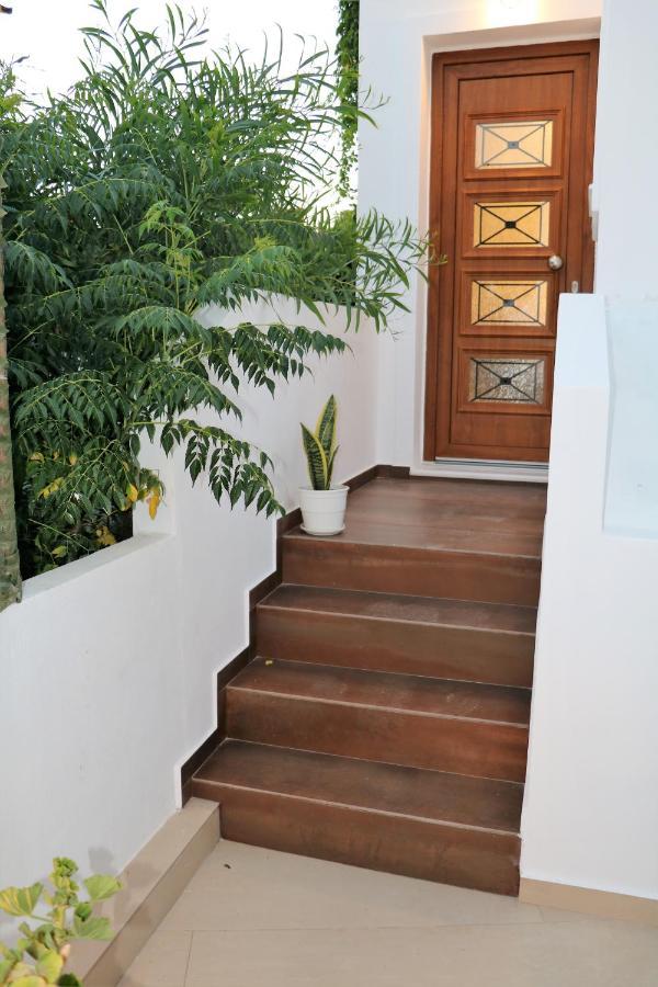 Angelica'S Deluxe Rooms In Adamas المظهر الخارجي الصورة